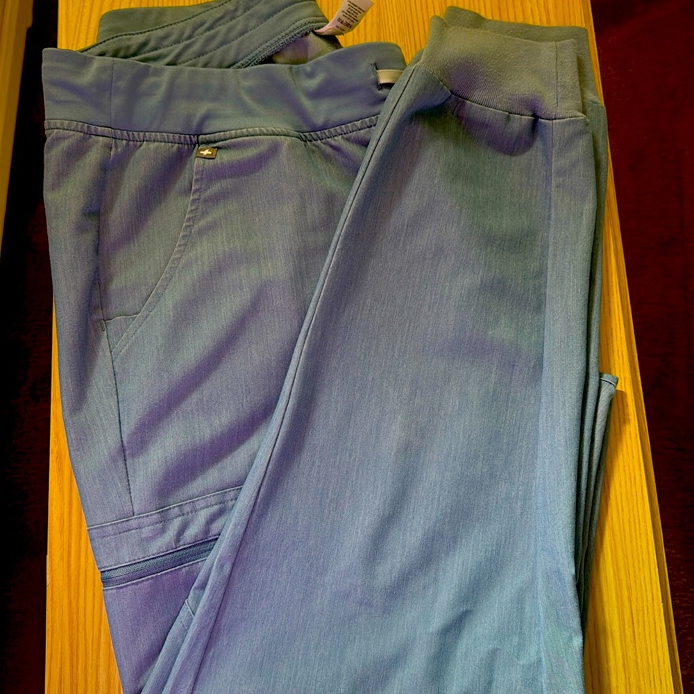 Zamora scrubs